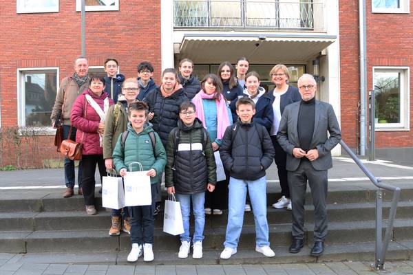 Während des einwöchigen Aufenthalts in Herten stand für die Gäste aus Arras auch ein Besuch im Rathaus auf dem Programm.